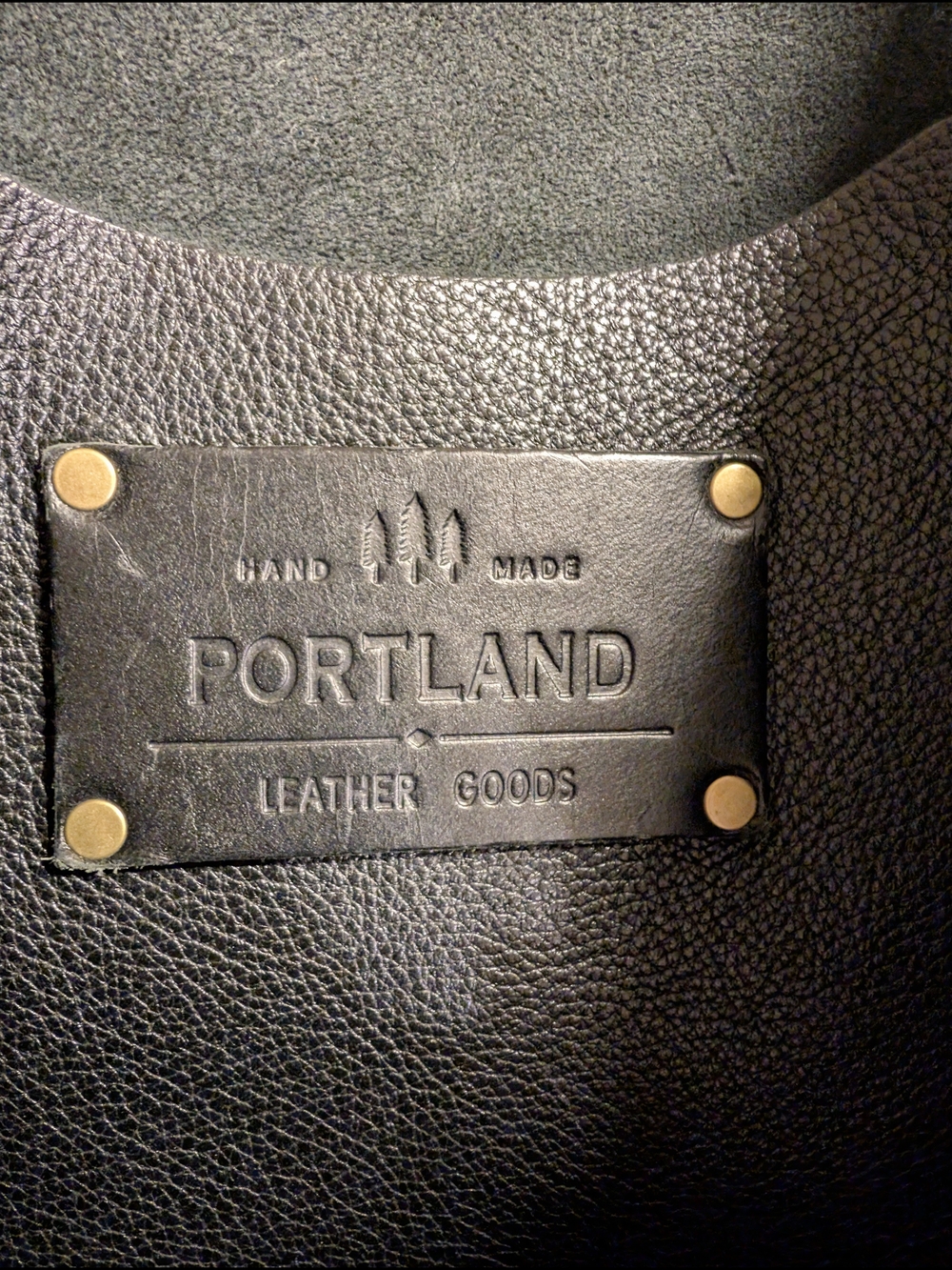Portland Leather Classic Black Leather Zip Tote Bag - Timeless Everyday Carry - Picture 4 of 5